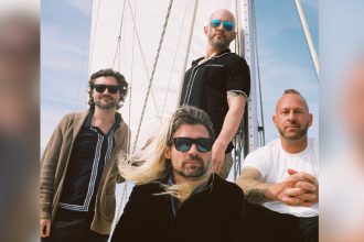 Taking Back Sunday share new single “Amphetamine Smiles”