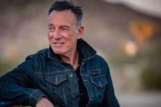 Bruce Springsteen Drops Single “Addicted to Romance”: Stream