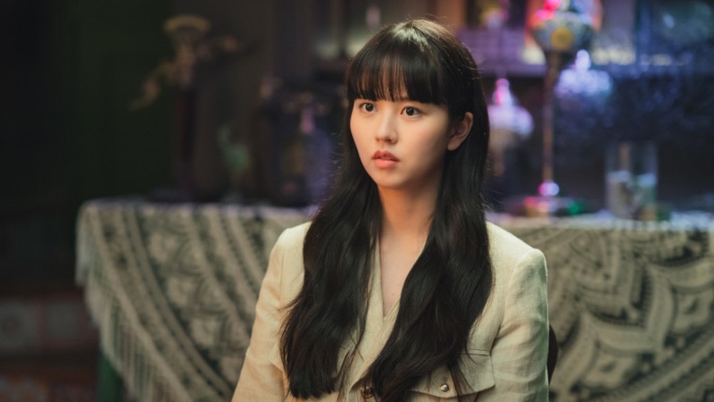 ‘My Lovely Liar’ Episodes 9-12 Fashion: Kim So-Hyun As Mok Sol-Hee