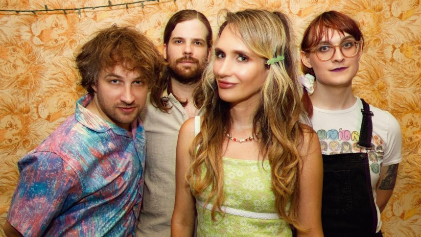 Speedy Ortiz to Reissue Major Arcana for 10th Anniversary