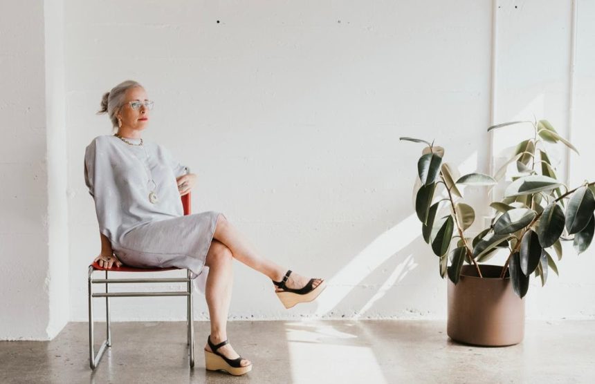 Laura Veirs announces new LP ‘Phone Orphans’ & tour with Karl Blau, shares “Rocks of Time”