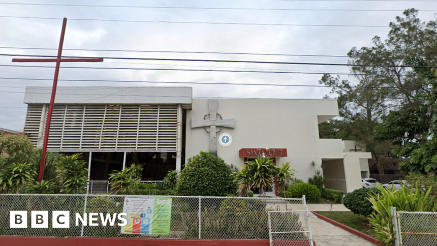 Mexico church: Dozens trapped after Tamaulipas roof collapse