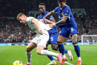 Spurs, Chelsea play a fine game of Calvinball