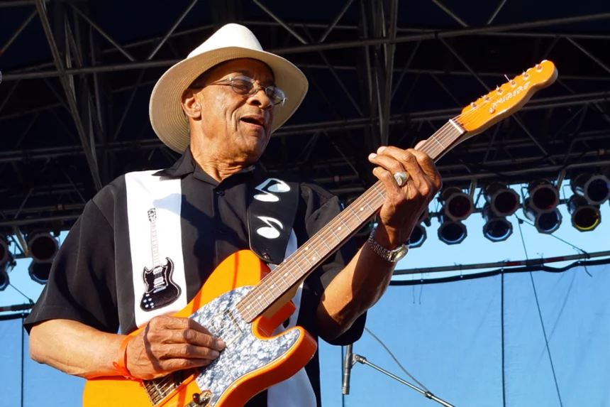 Why Everyone Loved Hubert Sumlin – American Blues Scene