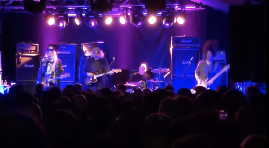 Watch Kevin Shields join Dinosaur Jr. for The Cure & My Bloody Valentine songs in London