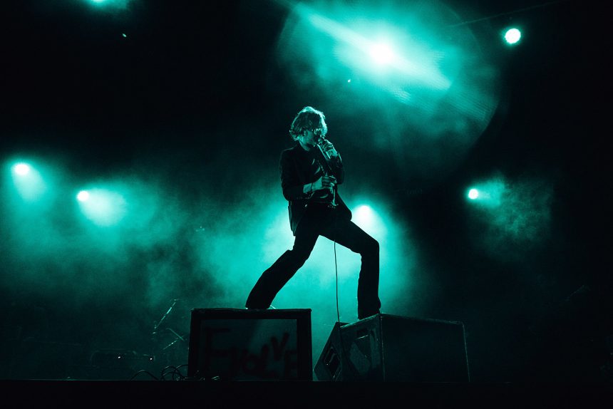 Watch Pulp debut new song “Background Noise” at Mexico’s Corona Capital fest