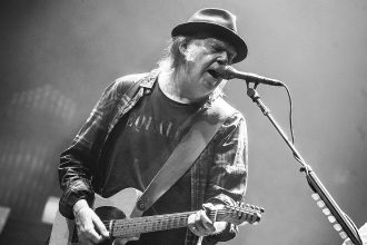 Neil Young & Crazy Horse announce new album & tour (Forest Hills Stadium included)