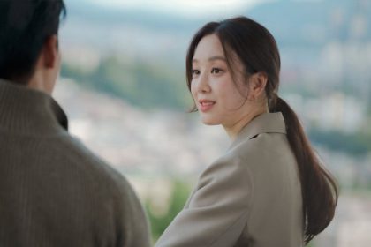 ‘The Midnight Romance In Hagwon’ Episodes 1-4 Fashion: Jung Ryeo-Won As Seo Hye-Jin