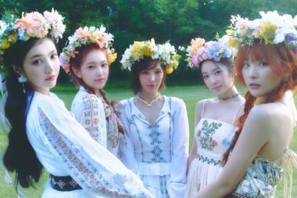 RED VELVET ‘Cosmic’ Outfits & Fashion Breakdown