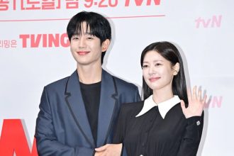 Jung So-Min And Jung Hae-In Serve Up Style At The ‘Love Next Door’ Press Conference