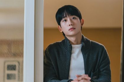 ‘Love Next Door’ Episodes 1-4 Fashion: Jung Hae-In As Choi Seung-Hyo