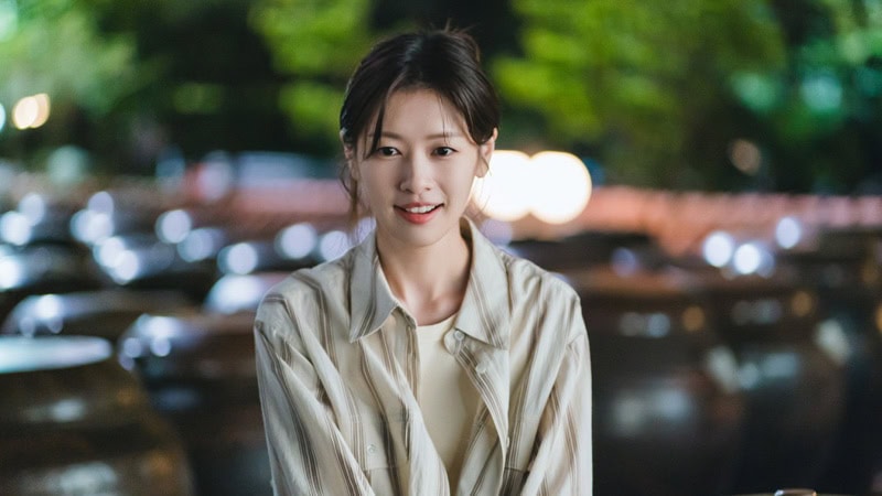 ‘Love Next Door’ Episodes 5-6 Fashion: Jung So-Min As Bae Seok-Ryu