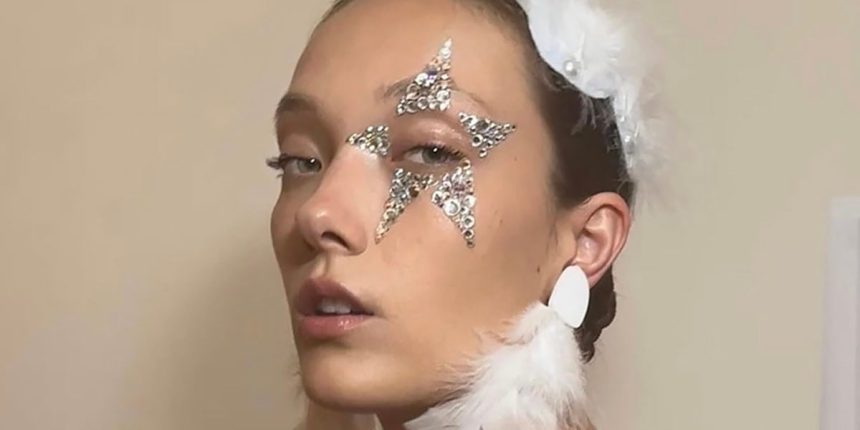 New Party Eye Makeup For Christmas 2024