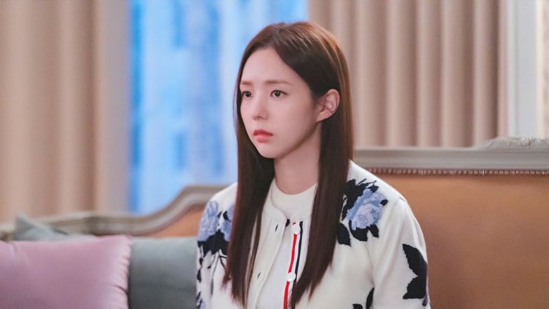 ‘When The Phone Rings’ Episodes 7-8 Fashion: Chae Soo-Bin As Hong Hee-Joo